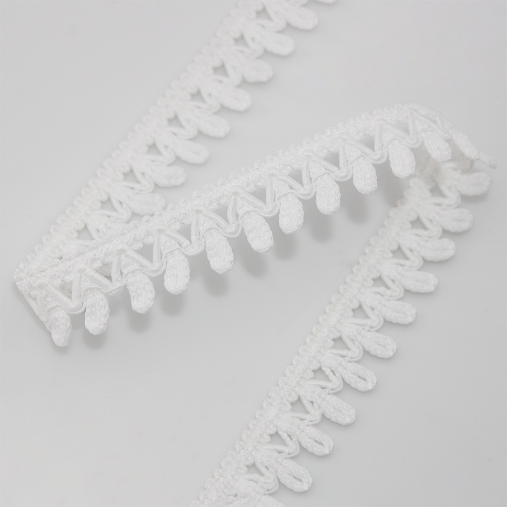 RENDA BICO ZIG ZAG 1,5cm SEM BENEFICIAMENTO 30m	 RENDA BICO ZIG ZAG 1,5cm SEM BENEFICIAMENTO 30m