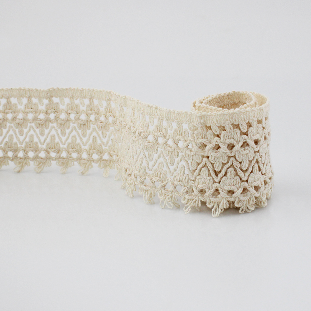 RENDA ZIG ZAG BOLINHA LOLLA 5,2cm CRU RENDA ZIG ZAG BOLINHA LOLLA 5,2cm CRU