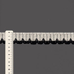 RENDA BICO ONDULADO LEILA 3,1cm CRU/PRETO 30m