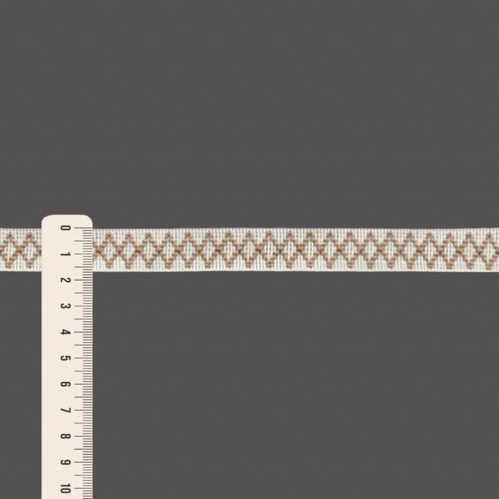 FITA RÍGIDA ZIG ZAG SAFARI 1,7cm CHAMPAGNE /CAMURÇA 50m FITA RÍGIDA ZIG ZAG SAFARI 1,7cm CHAMPAGNE /CAMURÇA 50m