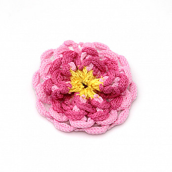 APLIQUE FLOR CROCHÊ 5,5cm AMARELO BEBÊ/ROSA 50un